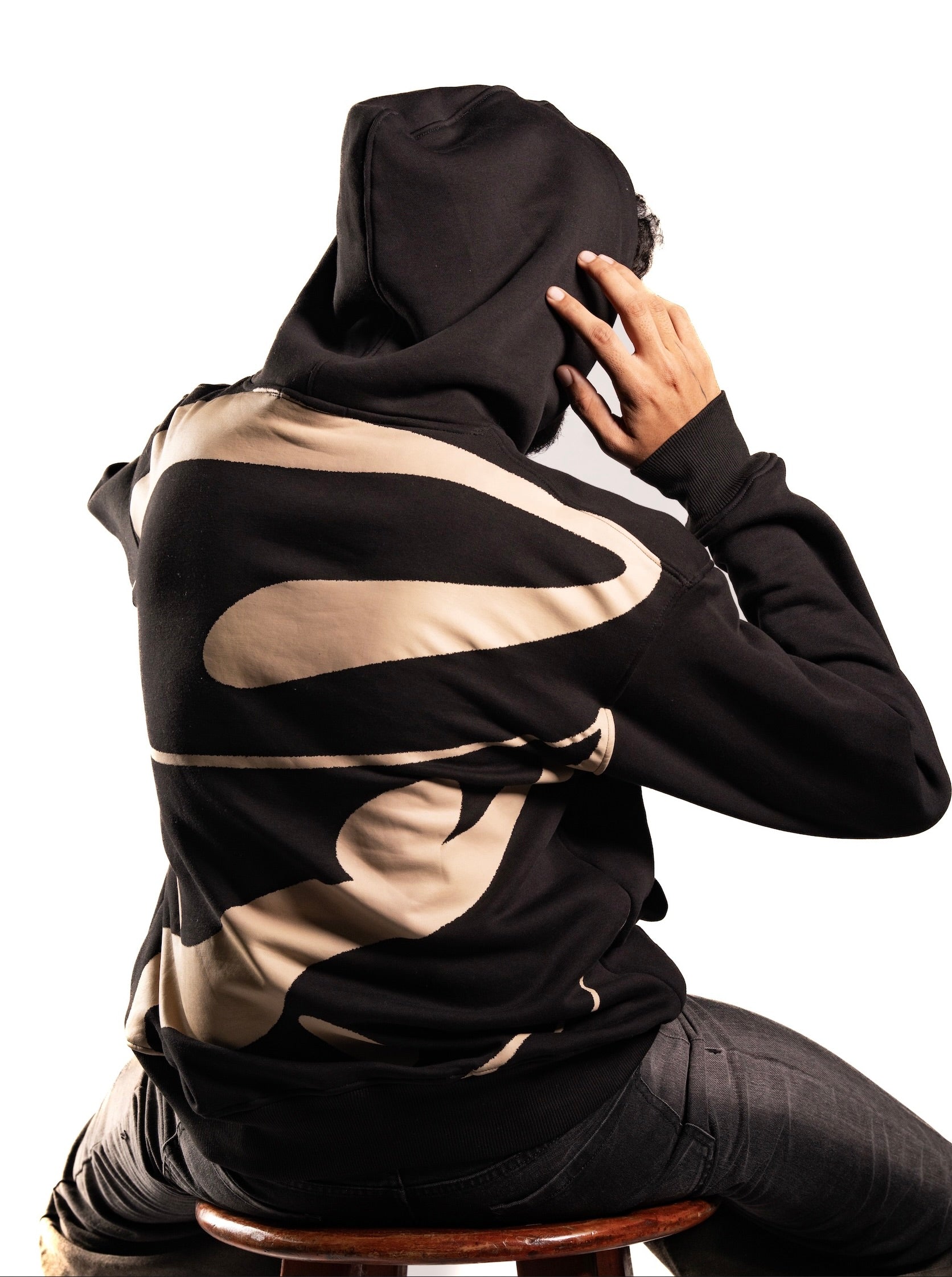 LAWS OF CLAWS - HOODIE